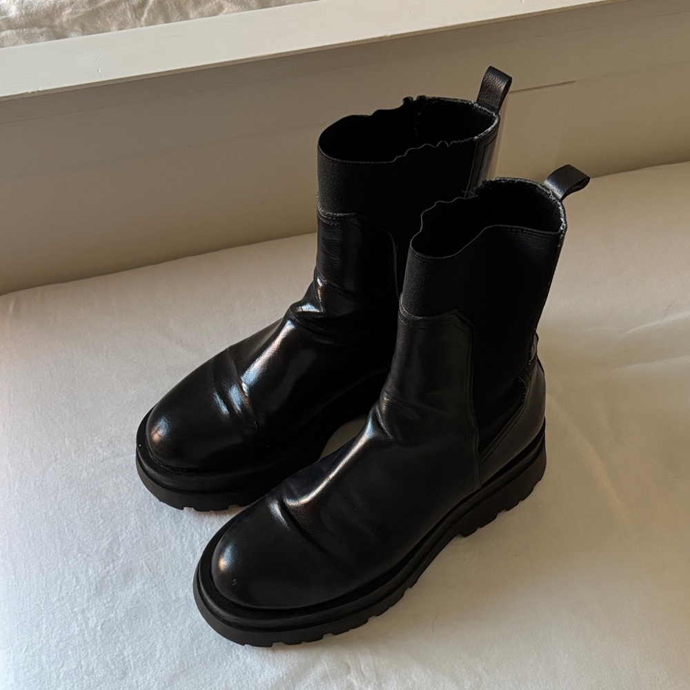 Stradivarius Men's Black Boots